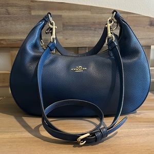 Coach crossbody, shoulder purse. Blue. EUC